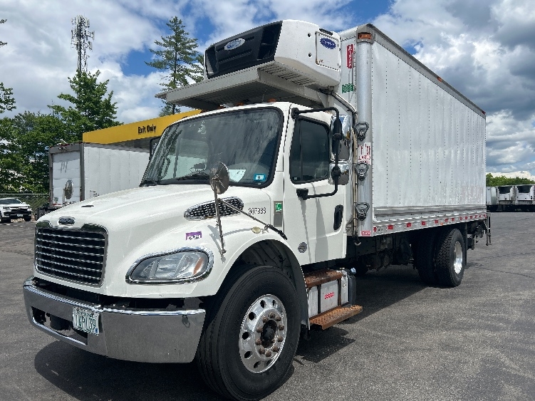 2020 Freightliner eM2 in Londonderry, NH — photo 3
