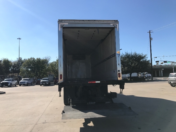 2020 Freightliner M2 106 in Katy, TX — photo 9