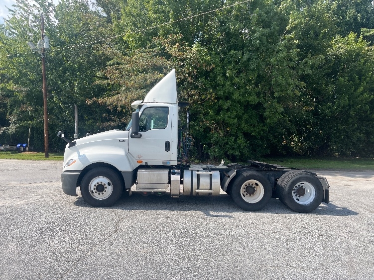 2018 International LT in Spartanburg, SC — photo 3