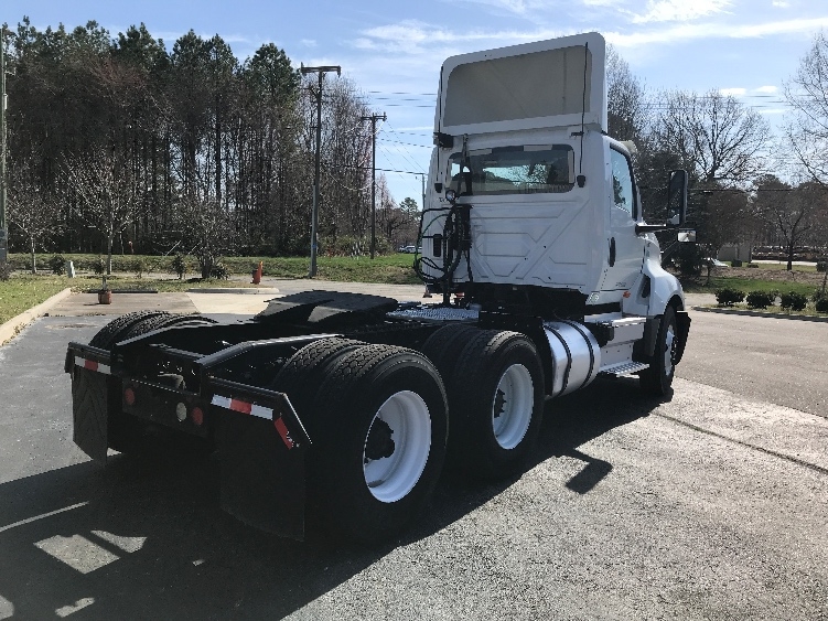 2018 International LT in Newport News, VA — photo 7