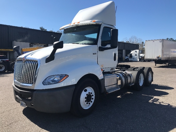 2018 International LT in Pensacola, FL — photo 3