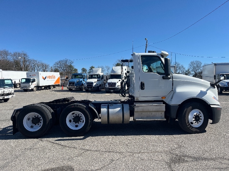 2018 International LT in Prince George, VA — photo 8