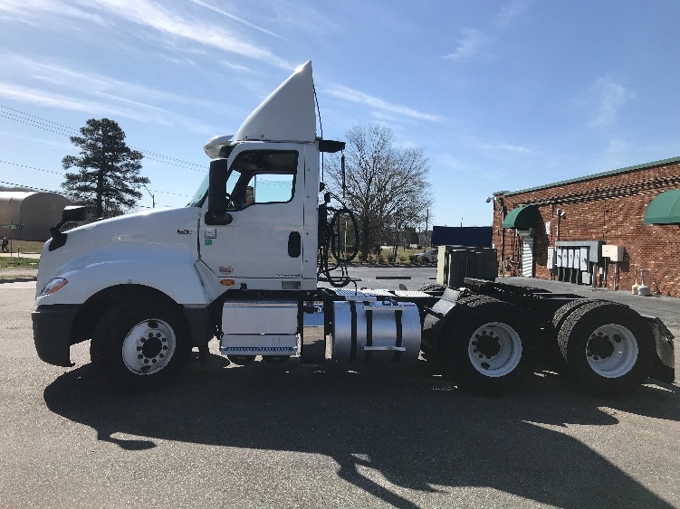 2018 International LT in Newport News, VA — photo 4