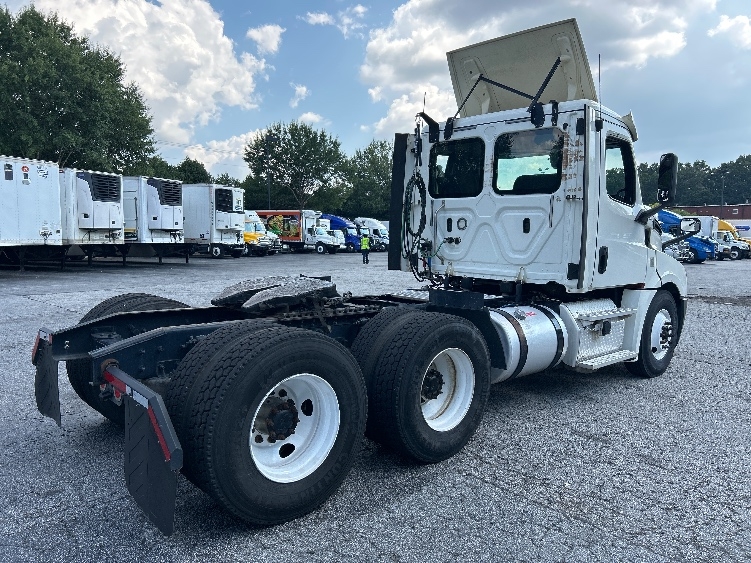 2018 Freightliner Cascadia in Atlanta (Forest Park), GA — photo 7