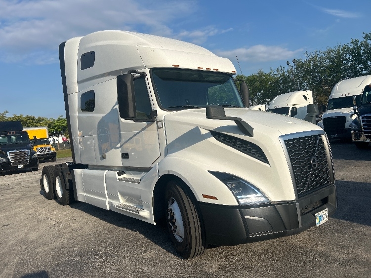 2019 Volvo VNL 760