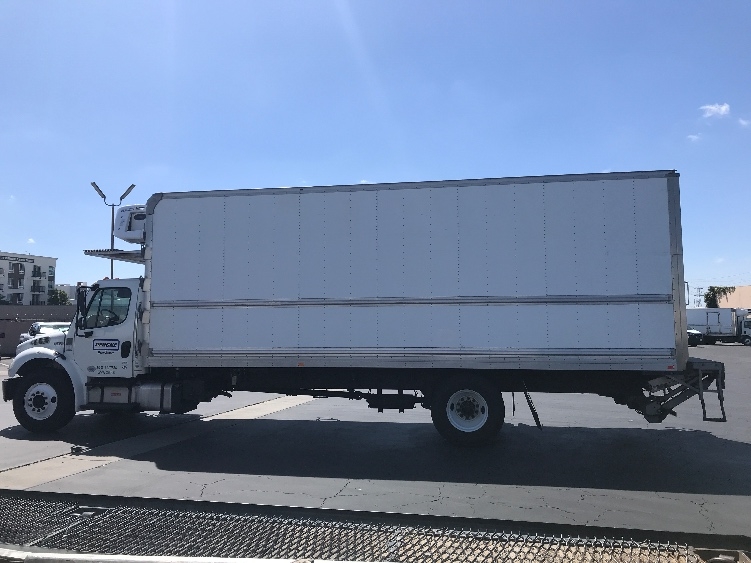 2019 Freightliner M2 106 in La Mirada, CA — photo 4