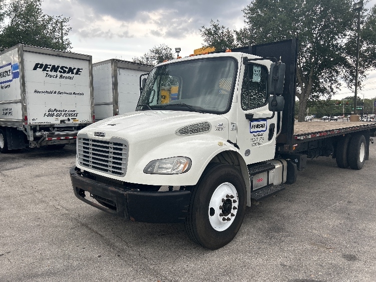 2019 Freightliner M2 106 in Sarasota, FL — photo 3