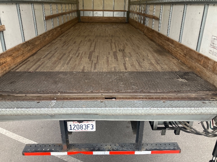 2019 Freightliner eM2 in Torrance, CA — photo 10