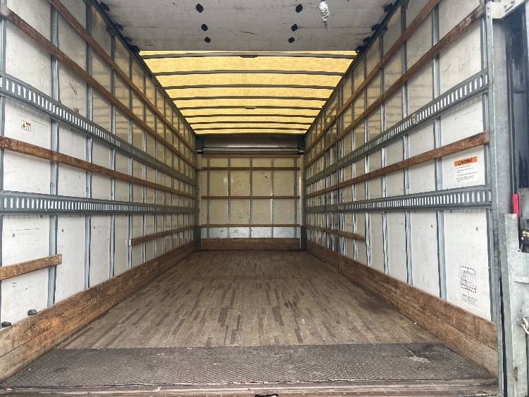 2019 Freightliner eM2 in Torrance, CA — photo 8