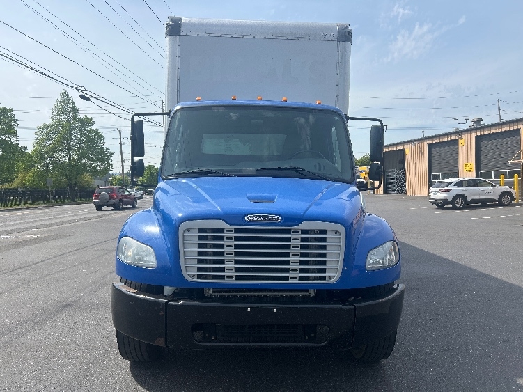 2019 Freightliner M2 106 in Portland, OR — photo 2