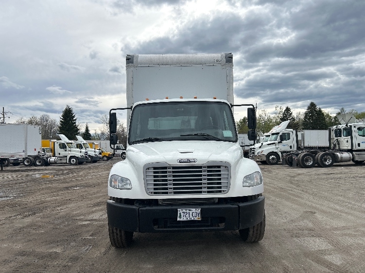 2019 Freightliner eM2 in Londonderry, NH — photo 2