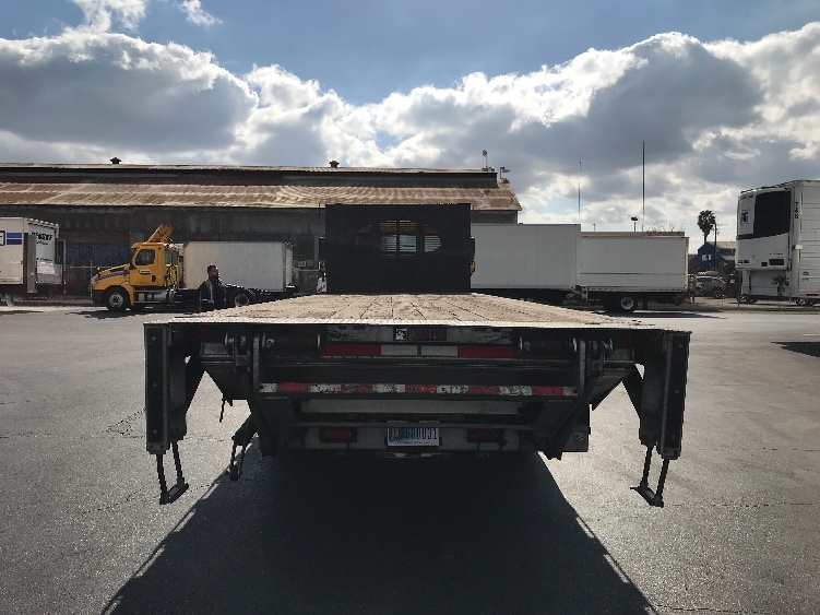 2019 Freightliner M2 106 in Los Angeles, CA — photo 7
