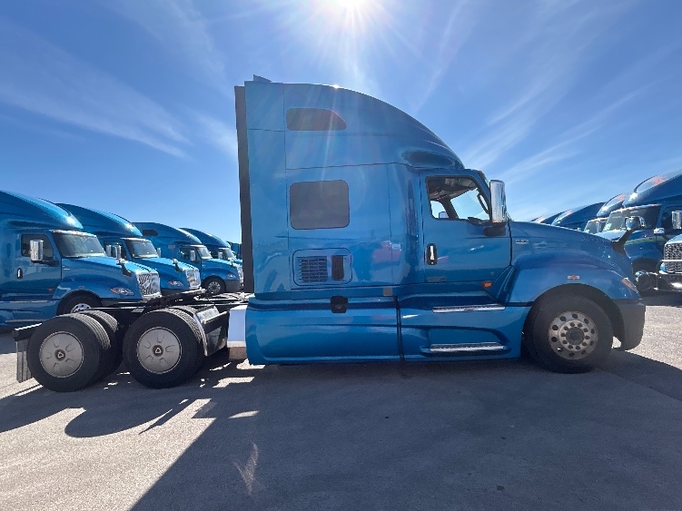 2021 International LT in El Paso, TX — photo 8