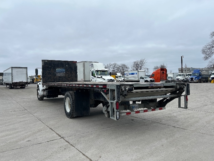 2019 Freightliner M2 106 in Kansas City, MO — photo 6