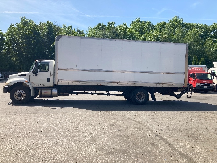 2019 International 4300 in Franklin, MA — photo 4