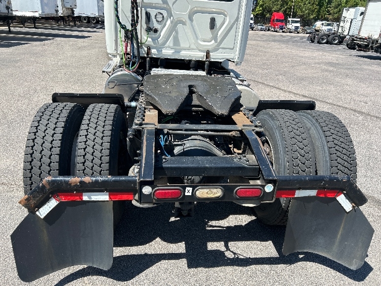 2019 Freightliner Cascadia in Garner, NC — photo 6