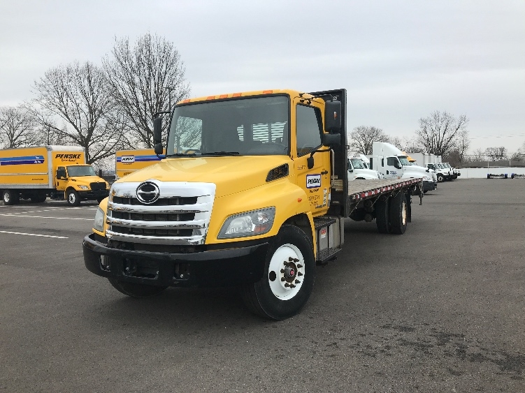 2019 Hino 268 in Indianapolis, IN — photo 3