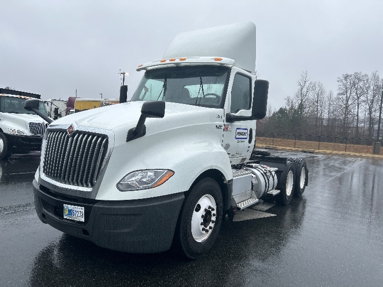 2019 International LT in Greensboro, NC — photo 3