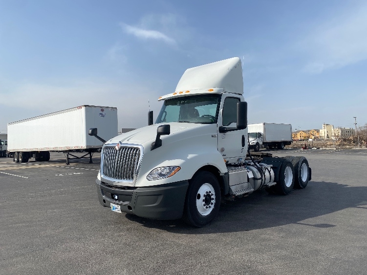 2019 International LT in La Porte, IN — photo 3