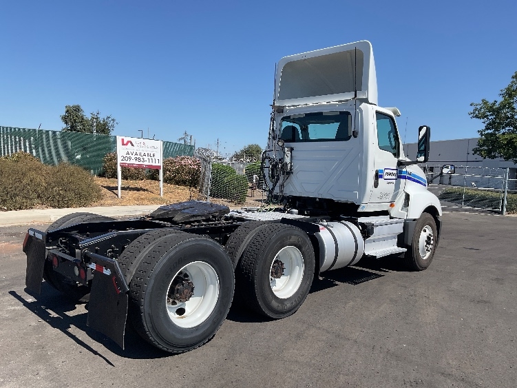 2019 International LT in Stockton, CA — photo 7