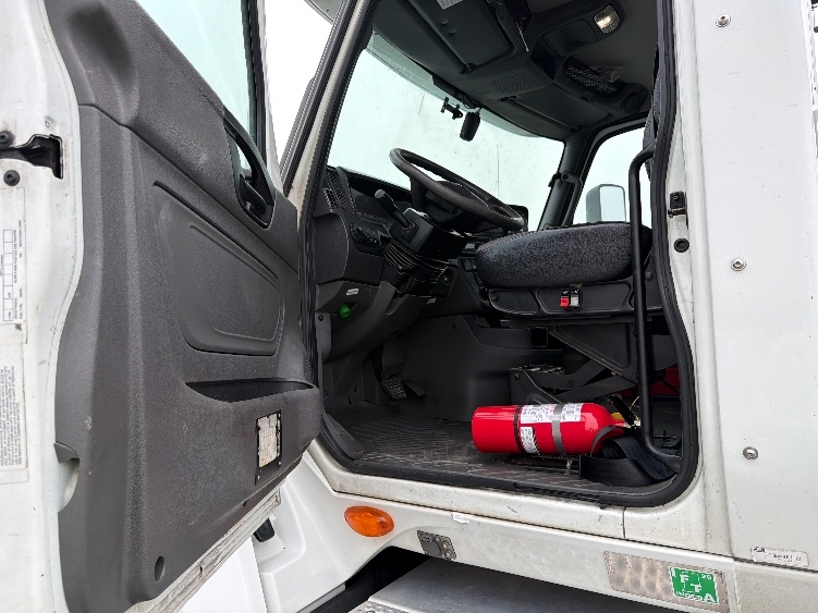 2019 International LT in Tifton, GA — photo 9