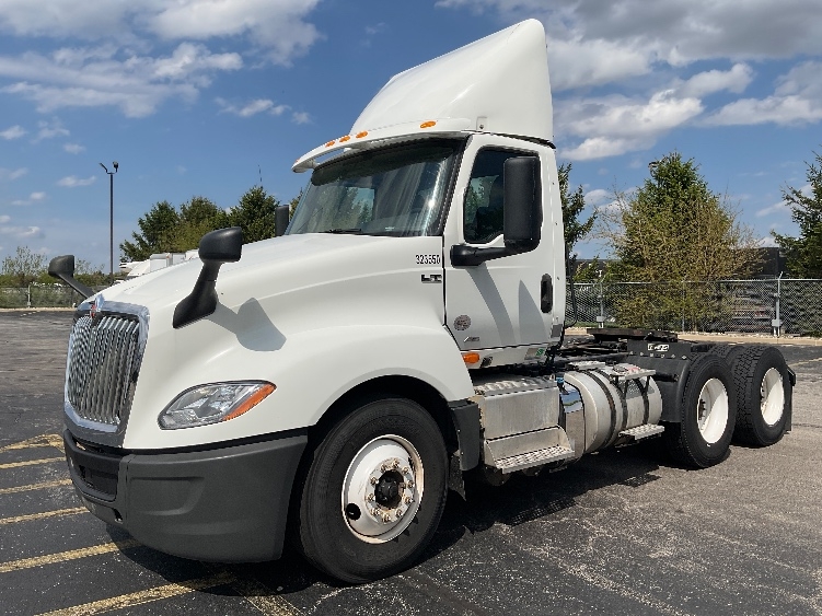 2019 International LT in Middlefield, OH — photo 3