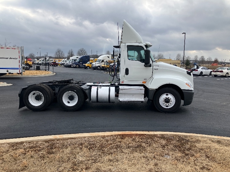 2019 International LT in Madison, AL — photo 8