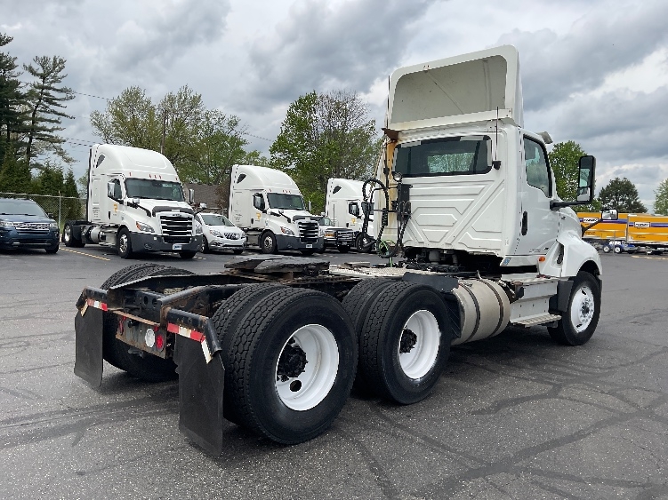 2019 International LT in Akron, OH — photo 7