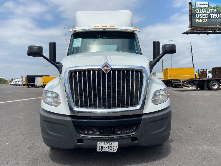 2019 International LT in San Antonio, TX — photo 2