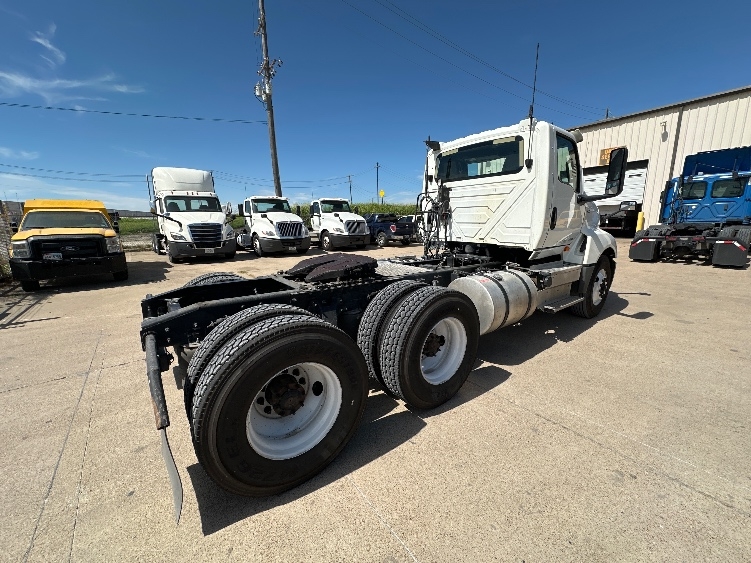 2019 International LT in Waxahachie, TX — photo 7