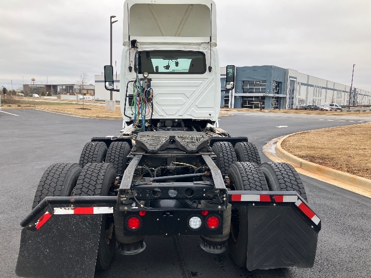 2019 International LT in Madison, AL — photo 6