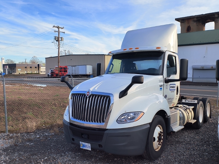 2019 International LT in Morgantown, WV — photo 3