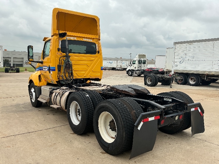 2019 International LT in Fort Worth, TX — photo 5