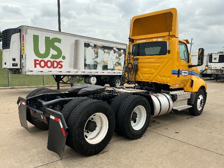2019 International LT in Fort Worth, TX — photo 7