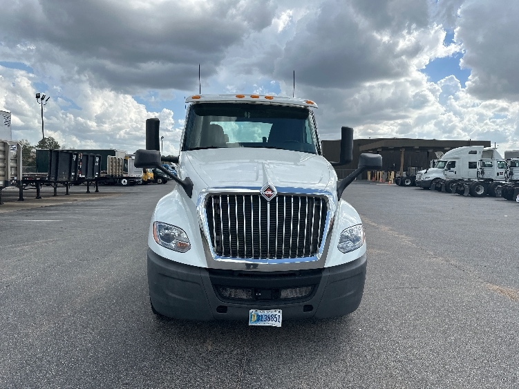 2019 International LT in Tifton, GA — photo 2