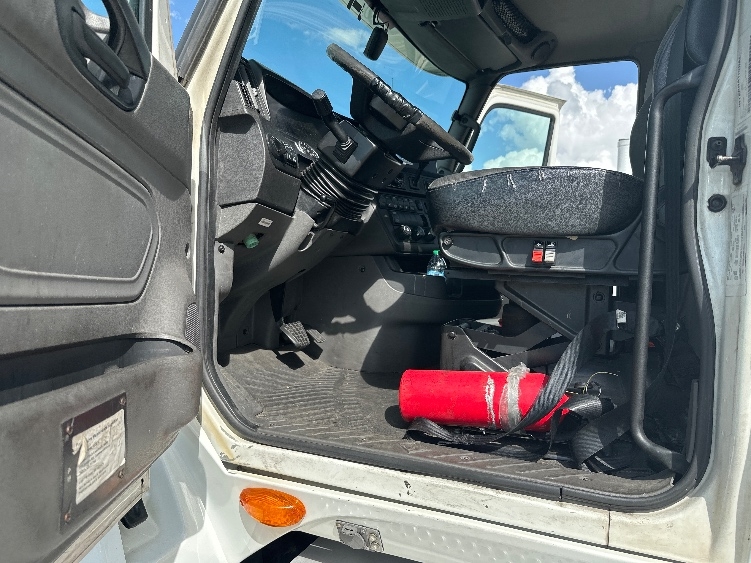 2019 International LT in Tifton, GA — photo 9