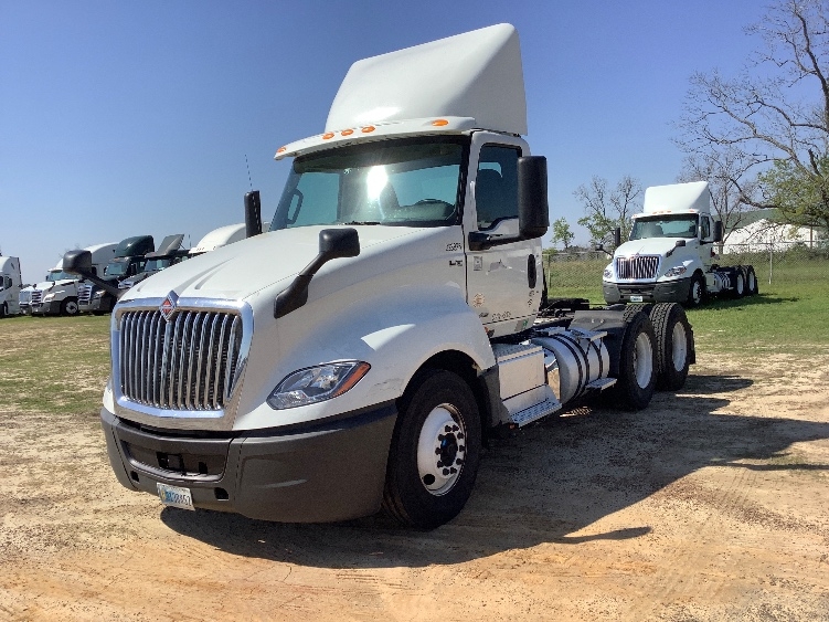 2019 International LT in Tifton, GA — photo 3