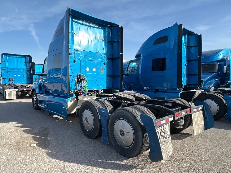 2021 International LT in El Paso, TX — photo 5