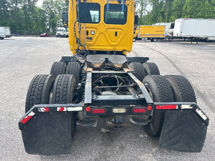 2019 Freightliner Cascadia in Concord, NC — photo 6