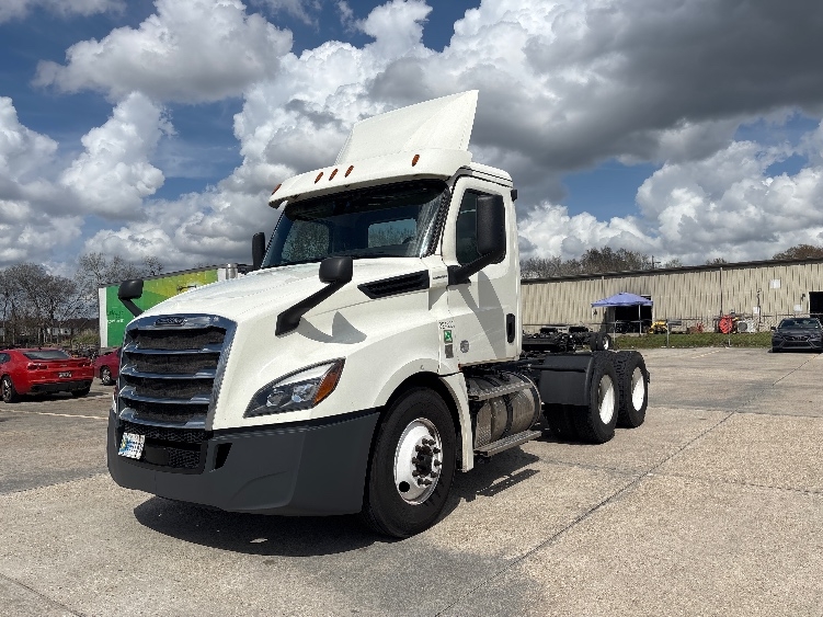 2019 Freightliner Cascadia in Hammond, LA — photo 3