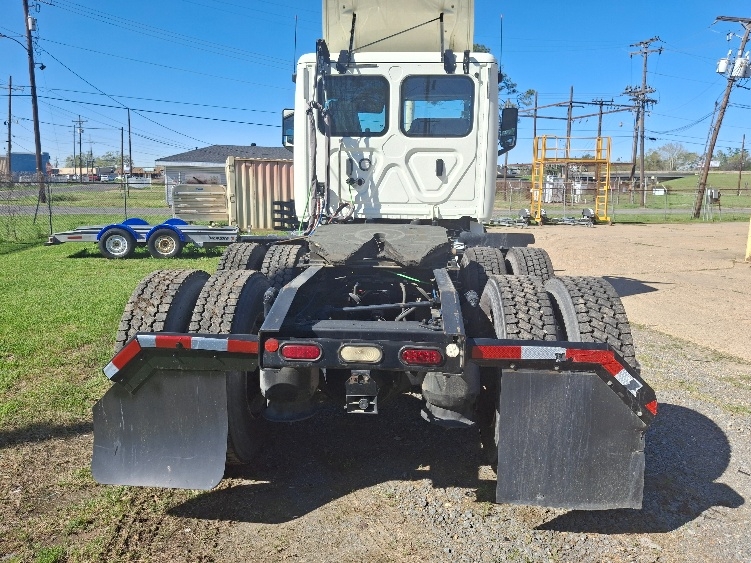 2019 Freightliner Cascadia in Monroe, LA — photo 6