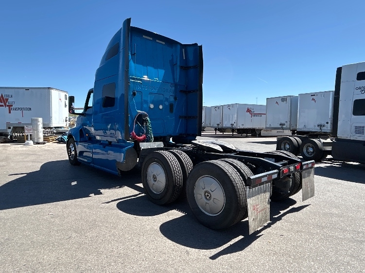 2021 International LT in El Paso, TX — photo 5