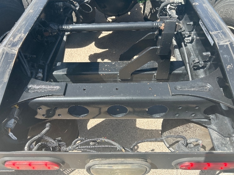 2021 International LT in El Paso, TX — photo 6