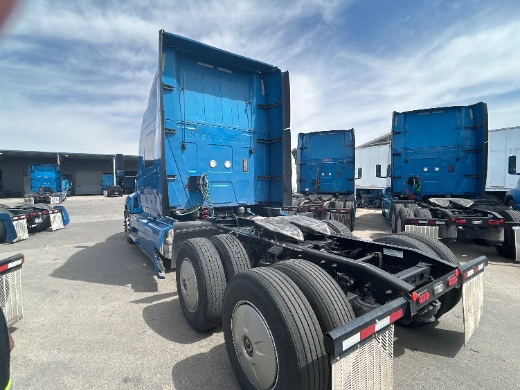 2021 International LT in El Paso, TX — photo 5