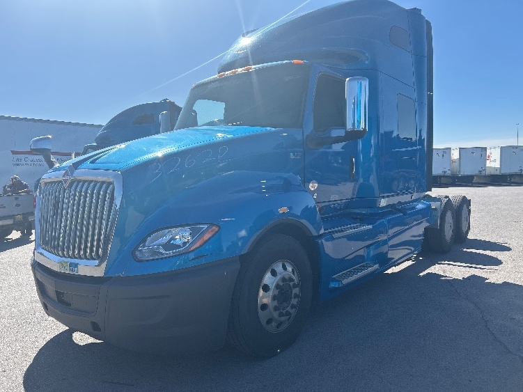 2021 International LT in El Paso, TX — photo 3