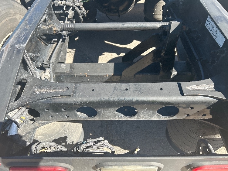 2021 International LT in El Paso, TX — photo 6