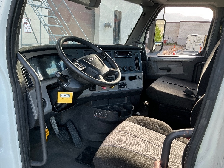 2019 Freightliner Cascadia in Ogden, UT — photo 10