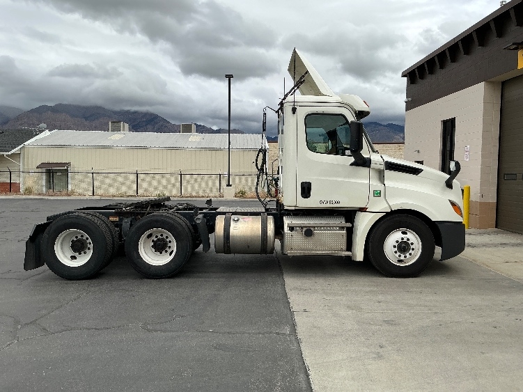 2019 Freightliner Cascadia in Ogden, UT — photo 8