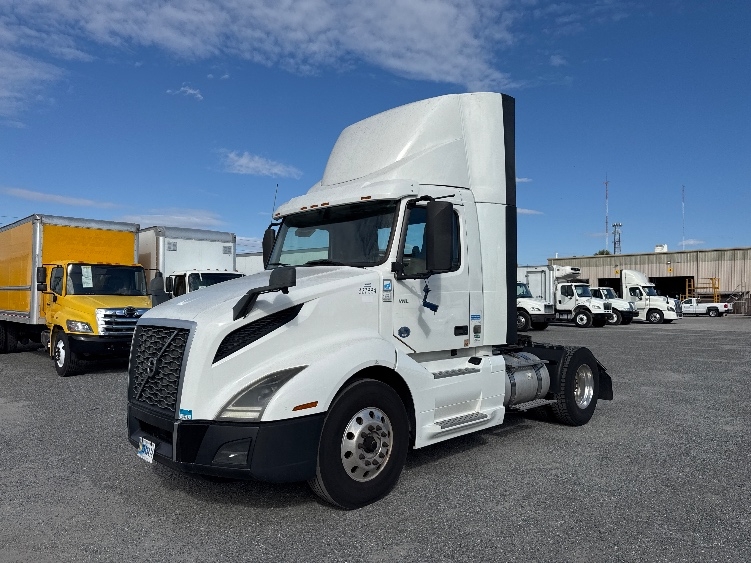 2019 Volvo in Ocala, FL — photo 3