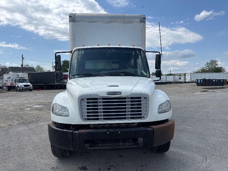 2019 Freightliner eM2 in Newark, OH — photo 2